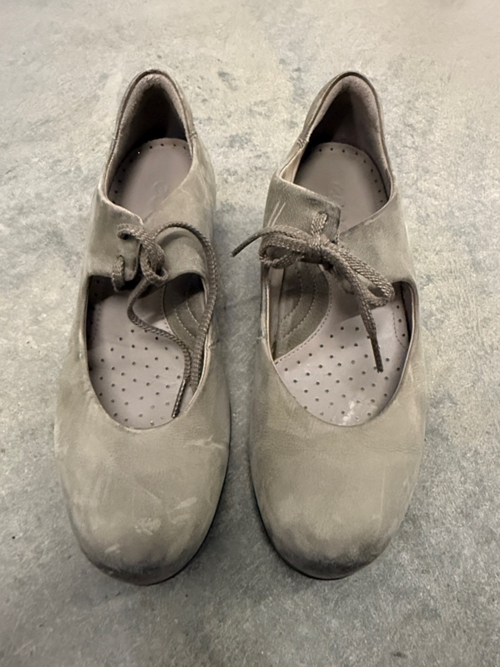 Ecco Women's Taupe Suede Lace-Up Mary Jane Flats